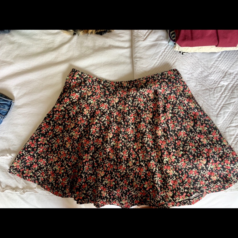Floral skater skirt 🌼